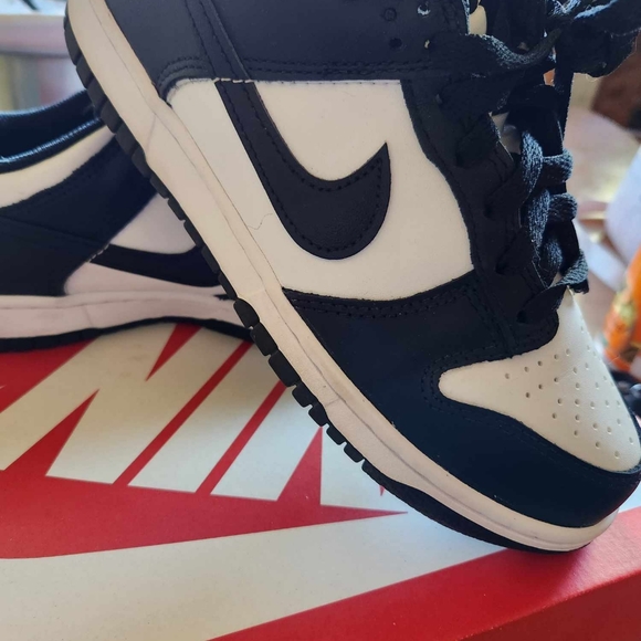 Panda Low Dunks - Picture 5 of 5